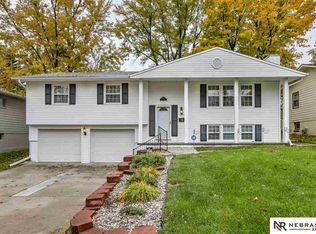 3993 Weber St, Omaha, NE 68112