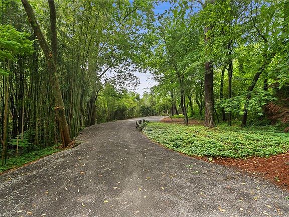 4th image of 1025 Rays Rd