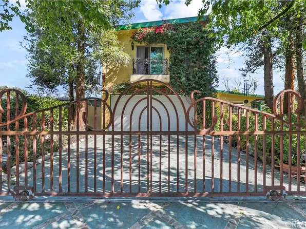 18561 Elkwood St, Reseda, CA 91335