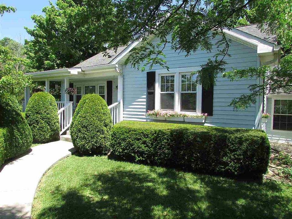 1st image of 3950 S Robinson Pl