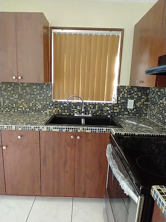 3 bed, 1280 sqft, $2,799 — Photo 1