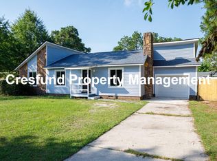 102 Elfreth Ln, Spring Lake, NC 28390