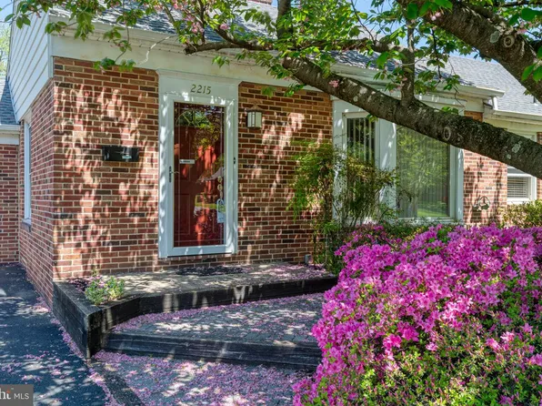 2215 Dixie Dr, York, PA 17402