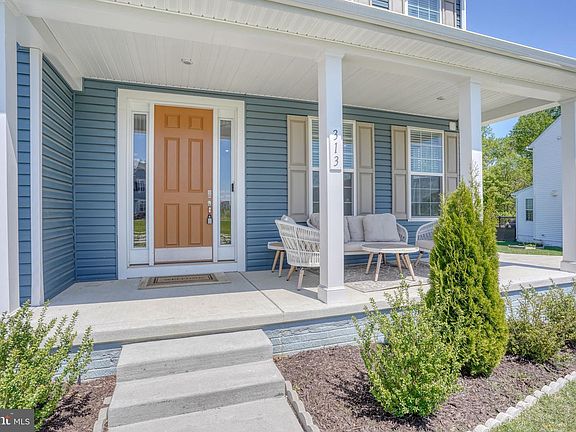 3rd image of 313 Dillon Cir
