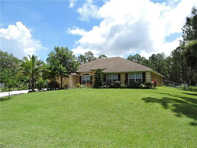 1st image of 1608 Acacia Ave
