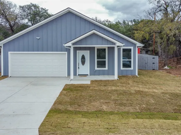 4303 Green Oak Dr, Granbury, TX 76048