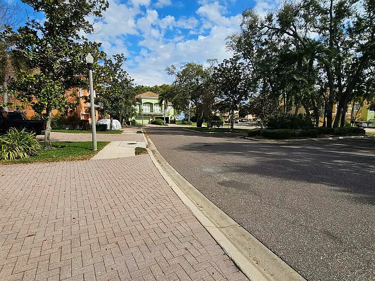 120 Banyan Bay Dr — Photo 5