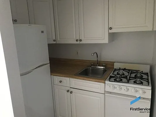 Rented by FirstService Realty (legacy) | media 57