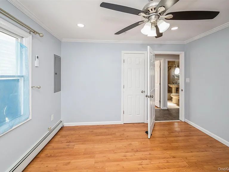 14 Tailor Ln — Photo 12