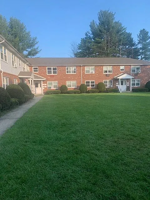 2 bed, $1,750 — Photo 1