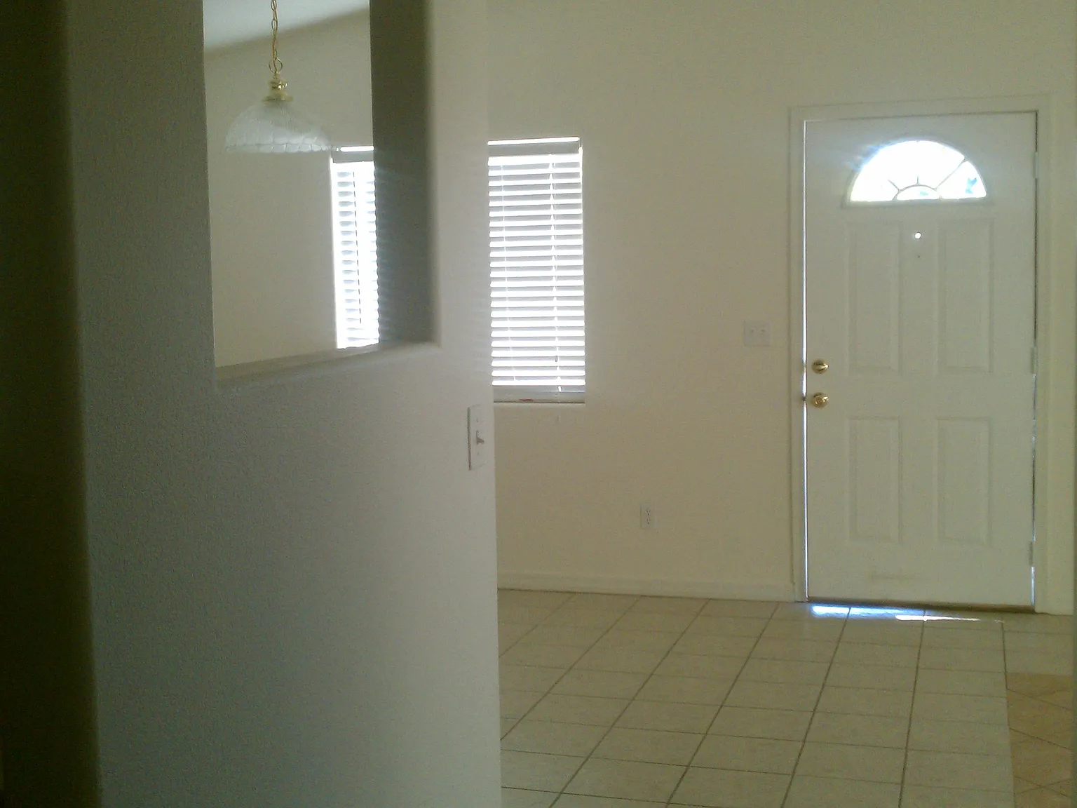 4 bed, $1,625 — Photo 2