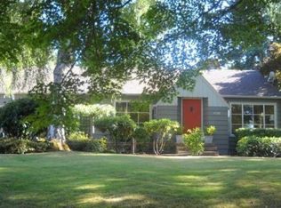 8140 SW Fairway Dr, Portland, OR 97225