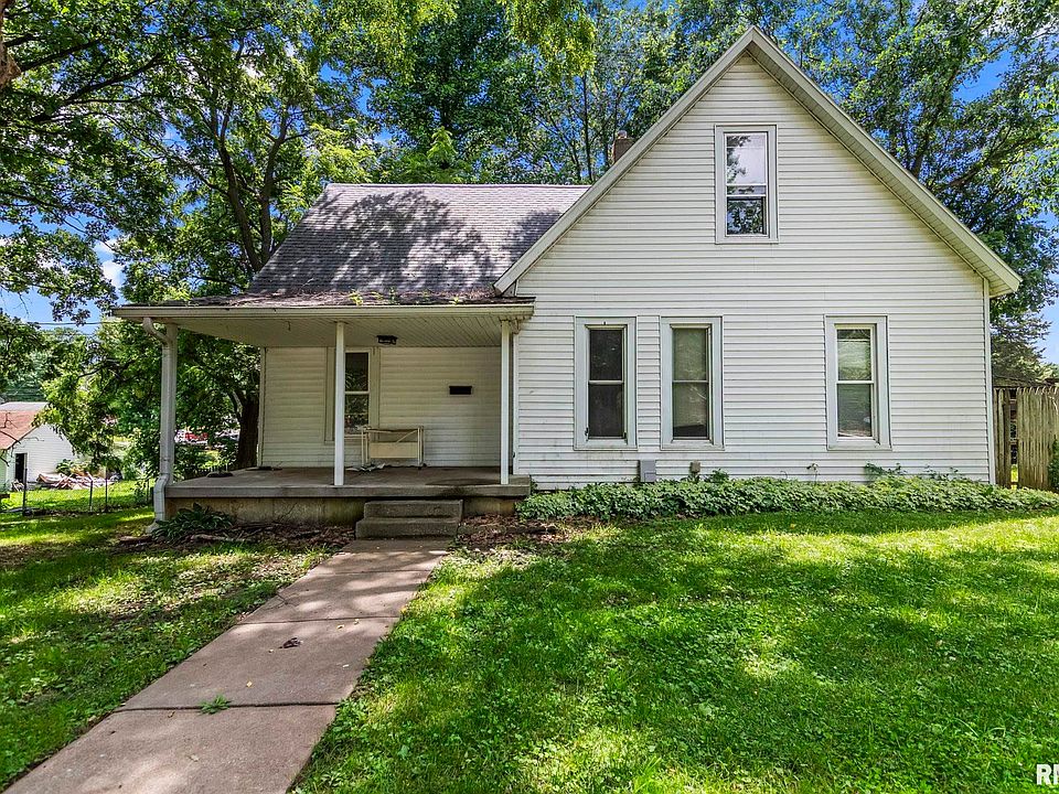 1st image of 122 W Hardin St