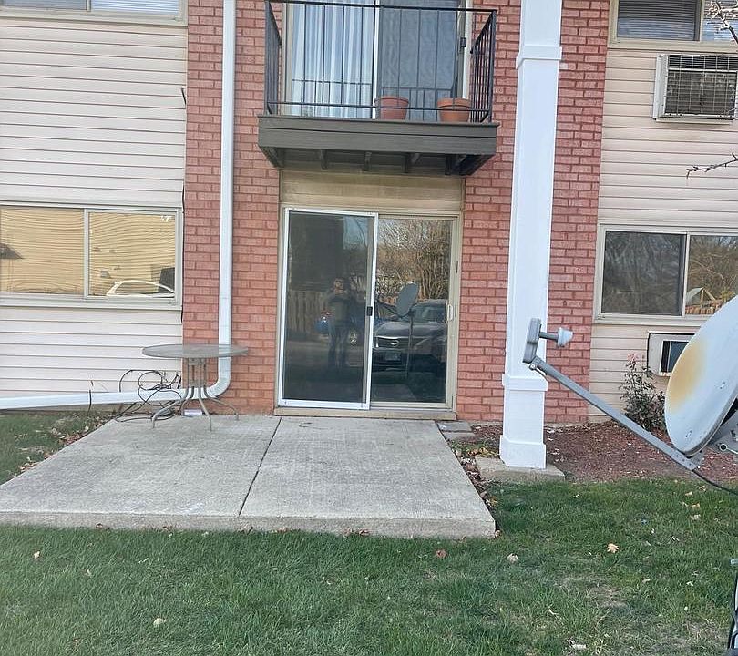 1st image of 706 Marilyn Ave APT 102