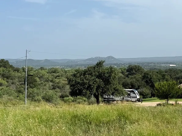 809 E Houston, Llano, TX 78643