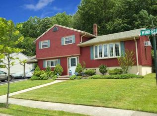 177 Winifred Dr, Totowa, NJ 07512