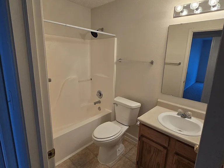 3327 Edison Dr — Photo 9