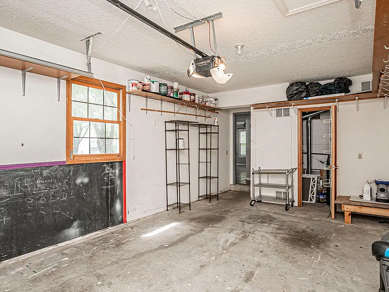 2505 Candlewood Dr — Photo 31