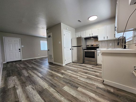 4th image of 3501 Baltimore Ave #1