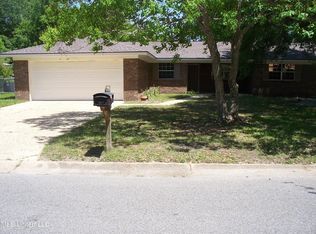 109 La Branche Ave, Ocean Springs, MS 39564