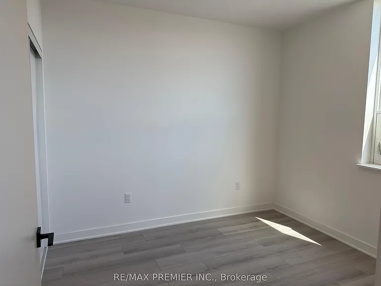 1185 Dupont St #803 — Photo 10