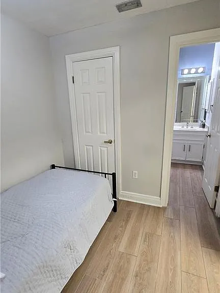 2202 Colorado St — Photo 12