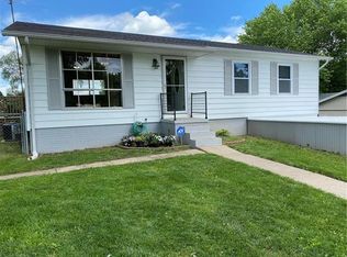 203 SE 3rd St, Faucett, MO 64448