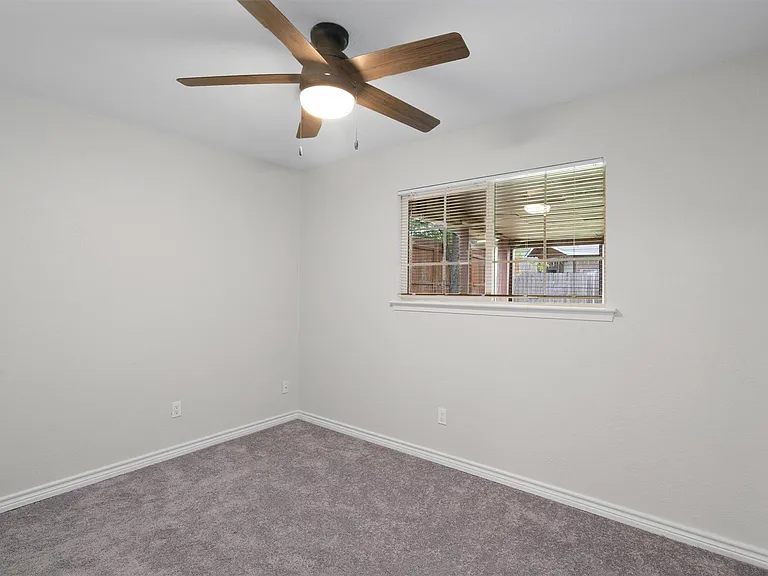 2532 Chaparral Trl — Photo 18