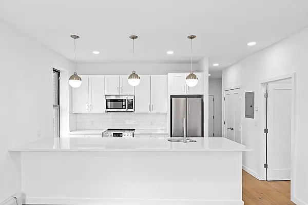 Rented by Freestone Property Group | media 10