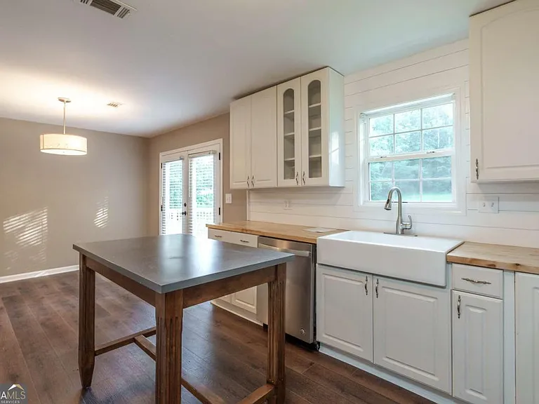 3322 Dewey Hogan Rd — Photo 16