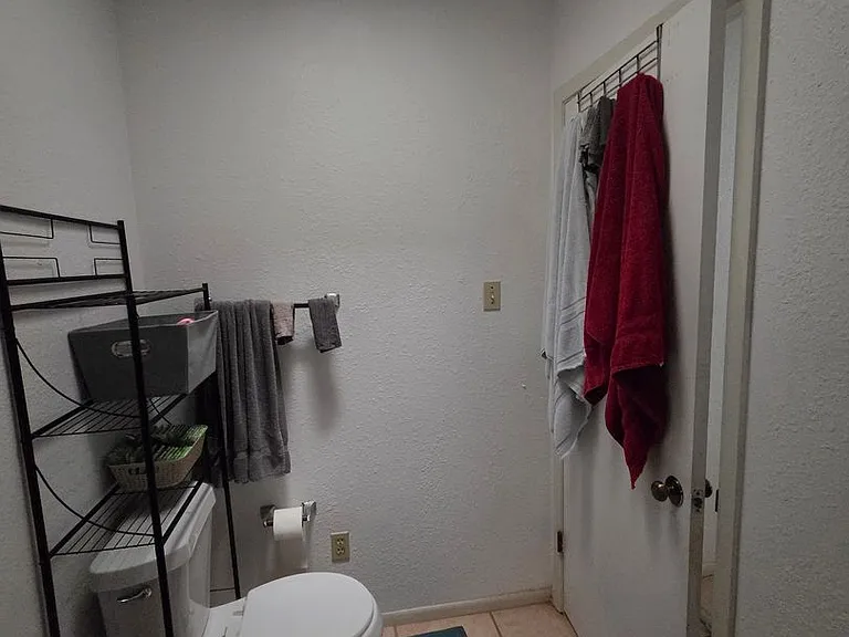 8716 Clearbrook Trl — Photo 11