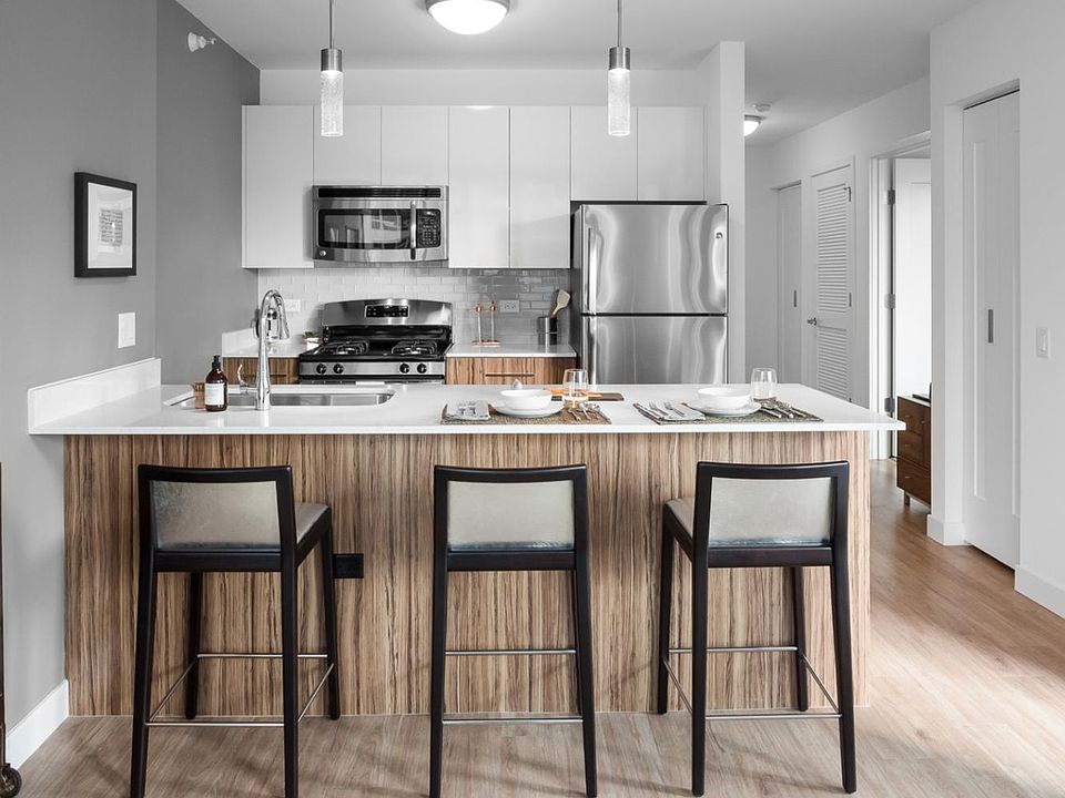 1st image of 305 N Orleans St #1908