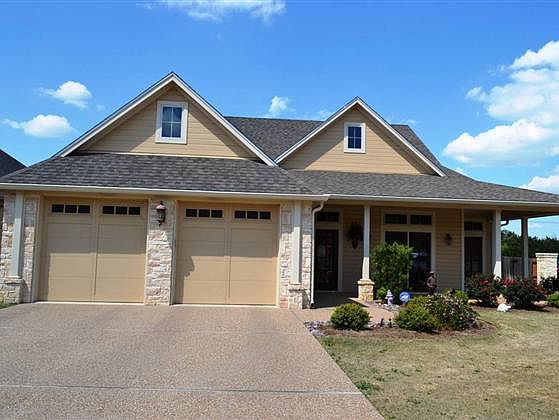 1st image of 15 Stonewood Ct