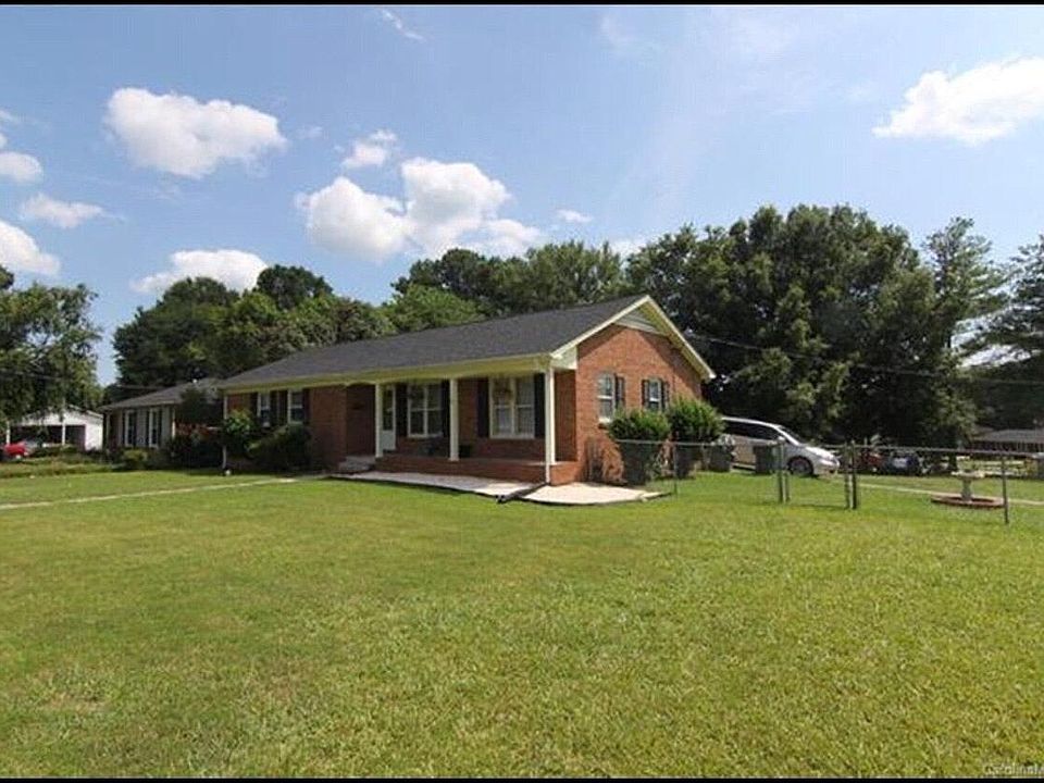 1st image of 837 Lynhaven Dr