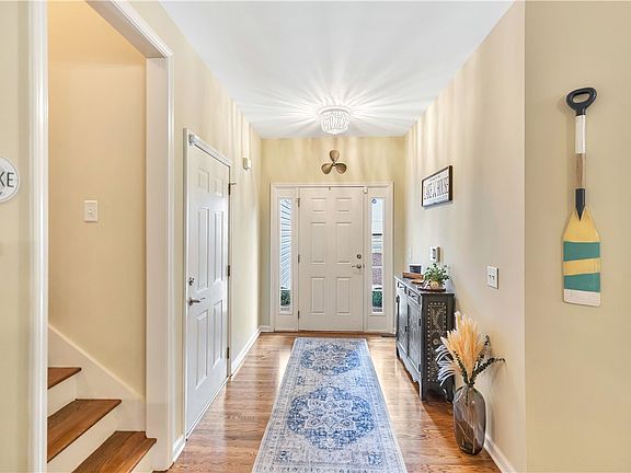 4th image of 101 Riviera Cir