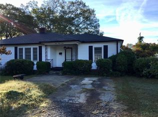 333 Ervin St, Honea Path, SC 29654