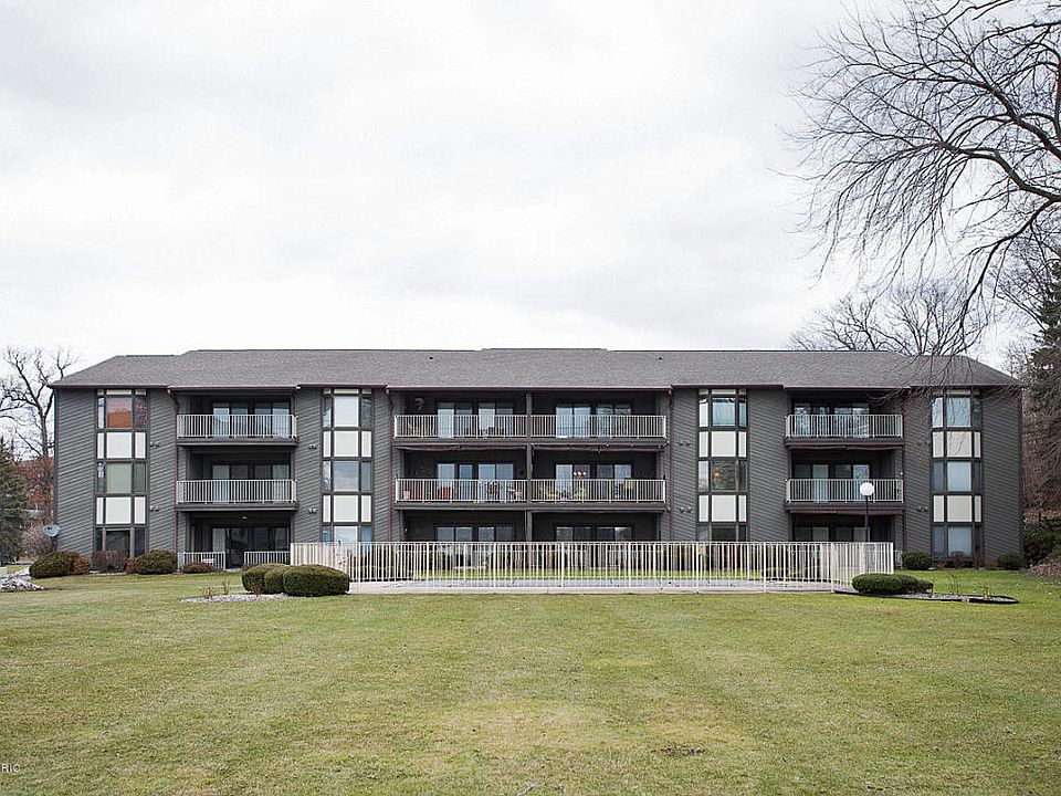 1st image of 1 Hiawatha Cove Trl APT 18