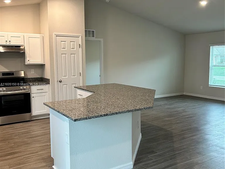 3415 20th St W — Photo 25