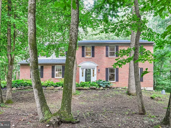 3196 Plow Rd, Mohnton, PA 19540