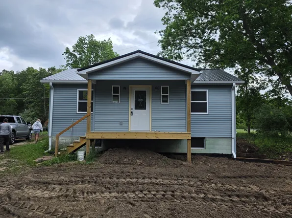 4231 S Johnson Rd, Gowen, MI 49326