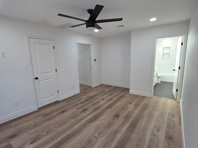 105 N Creek Dr #A/B — Photo 20