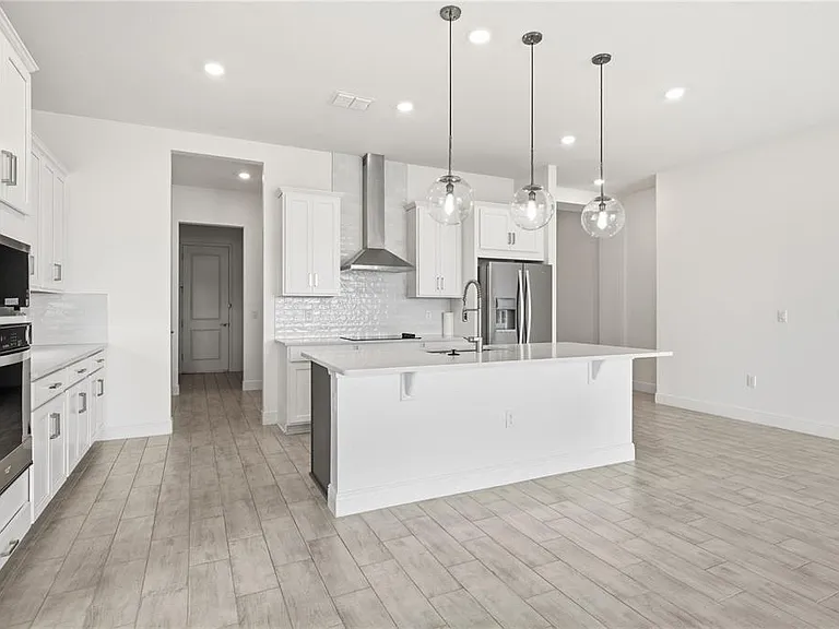 13589 McMillan Dr — Photo 9