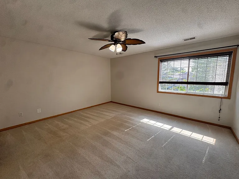 1243 Bergmann Dr — Photo 12