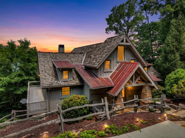 1512 Grandeur Dr, Blue Ridge, GA 30513