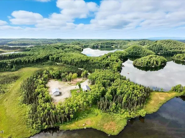 17761 W Bryant Rd, Big Lake, AK 99623