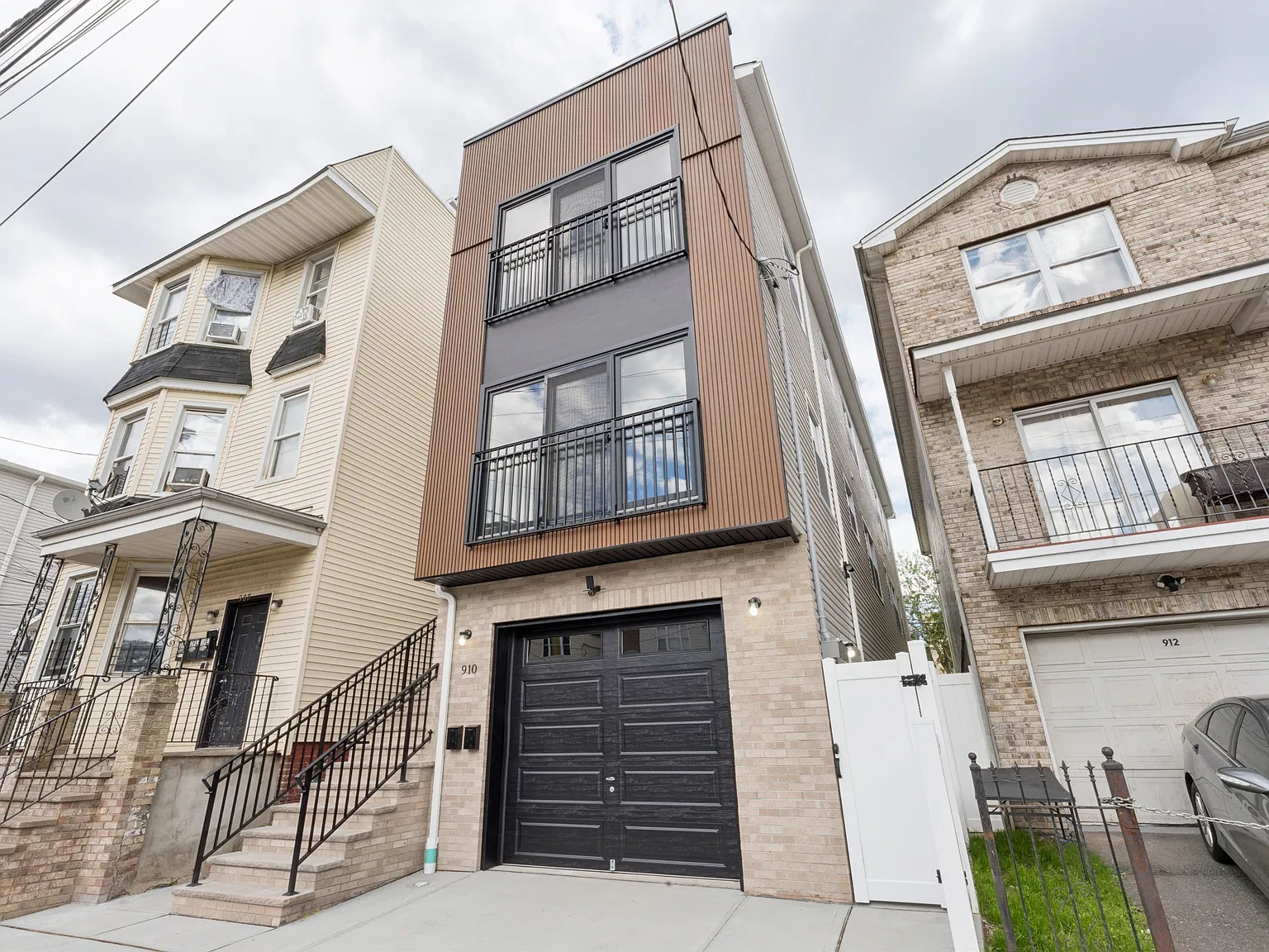 910 Bergen Street - 2 — Photo 3