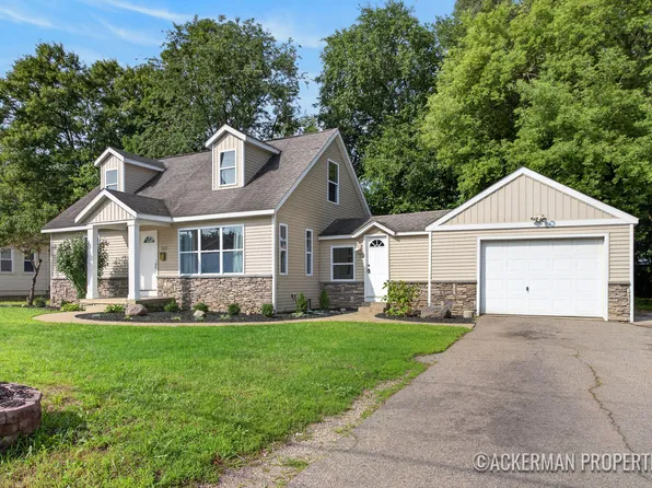 2129 Cleveland Ave SW, Wyoming, MI 49509