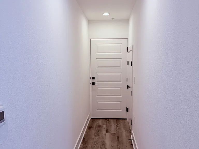 1417 Kramer Ln #7 — Photo 15