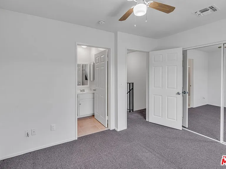 6616 Sylmar Ave #3 — Photo 9
