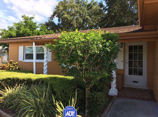 10276 Naranja St, Seminole, FL 33772